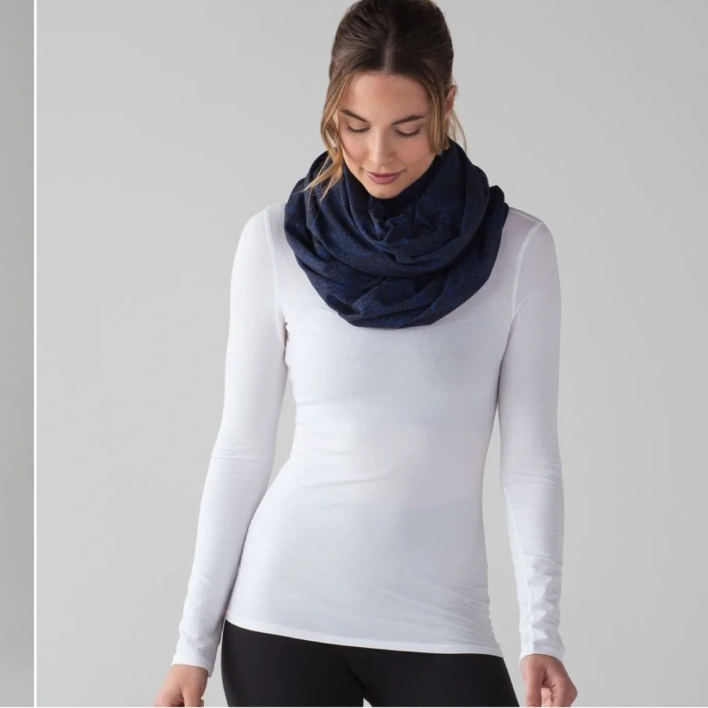 Lululemon Womens Vinyasa Wrap Scarf One Size Multi Function Blue Black Wrap DD